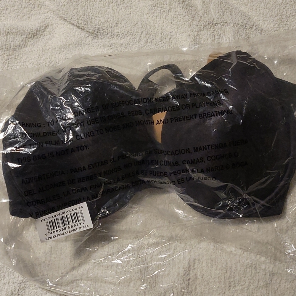 34DD bra